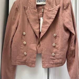 L'AGENCE Pink Cropped Blazer with Structured Shoulders